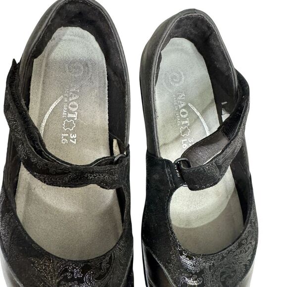 Naot Mary Jane Shoes Womens Size 37 Black Leather Velour Strap Comfort Walking - Picture 4 of 7